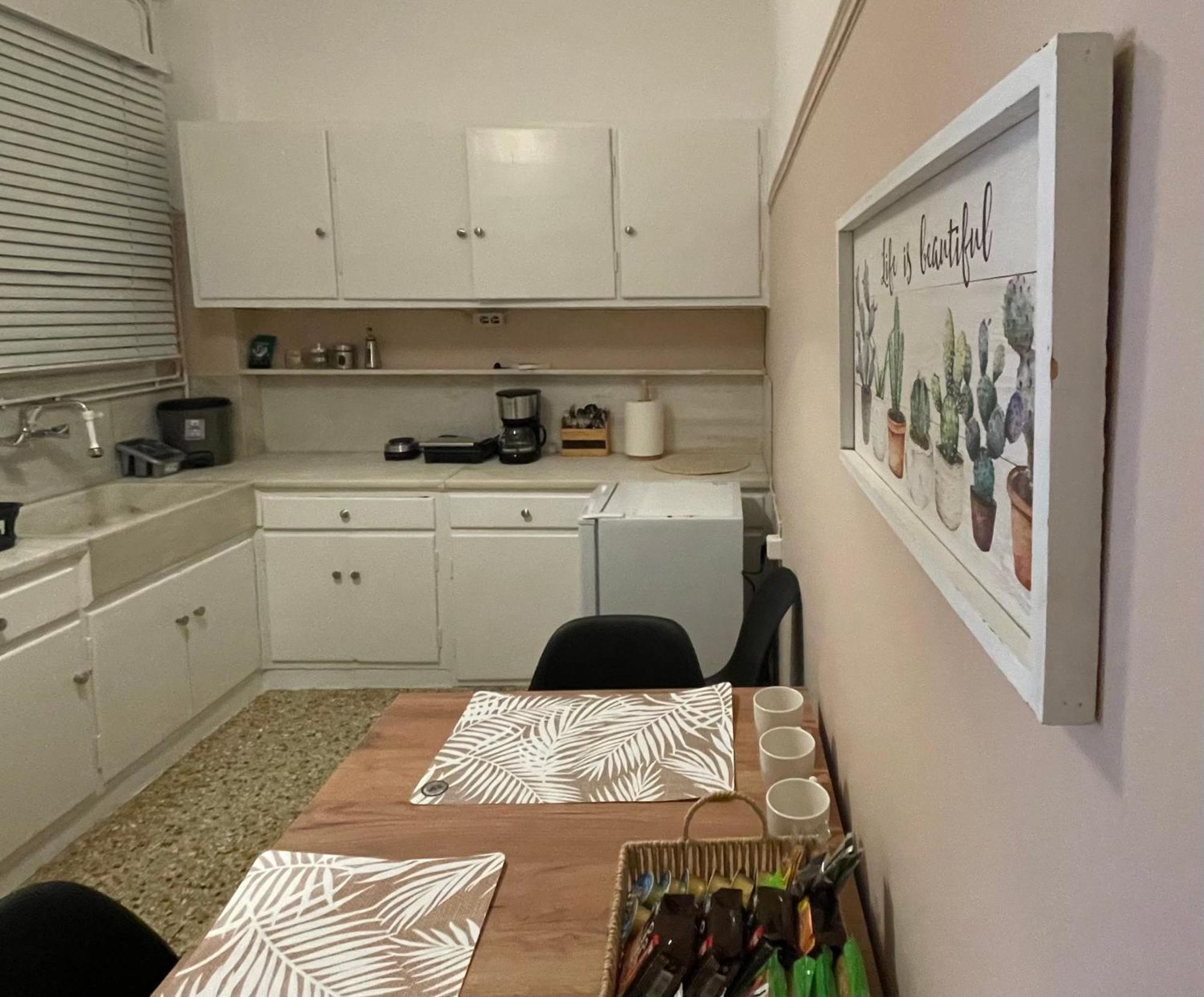 Spacious Apartment Near Panormou Metro Aten Exteriör bild
